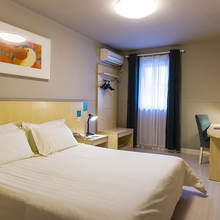 Jinjiang Inn Selected Shenzhen Huanggang Port Huangcheng Plaza Экстерьер фото