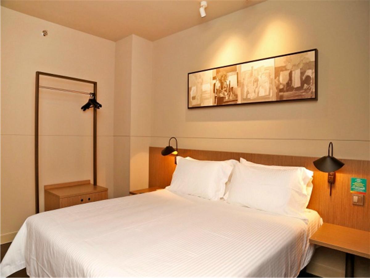 Jinjiang Inn Selected Shenzhen Huanggang Port Huangcheng Plaza Экстерьер фото